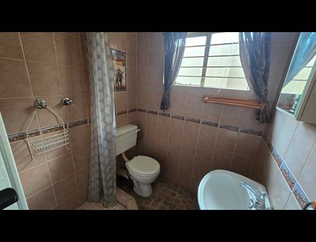 4 BEDROOM HOUSE FOR SALE IN SUNWARD PARK